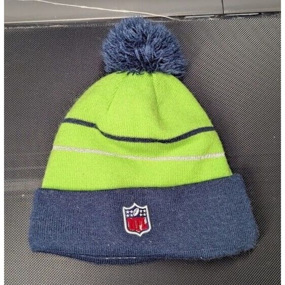NFL Seattle Seahawks New Era Striped Pom Winter Beanie Cap One Size green blue - Picture 2 of 3